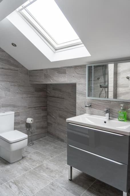 Apartment Luxury 4 Bedroom Manchester
